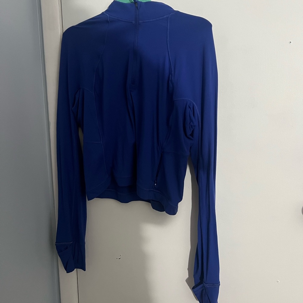 Final sale rulu crop quarter zip